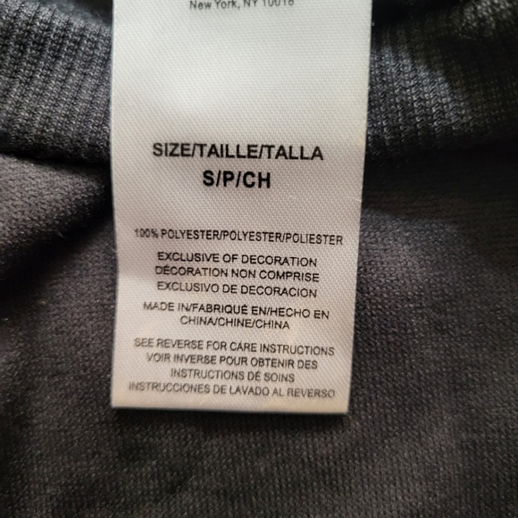 **SALE** AC/DC Sweatshirt. Size Small. NWT. - Picture 6 of 8